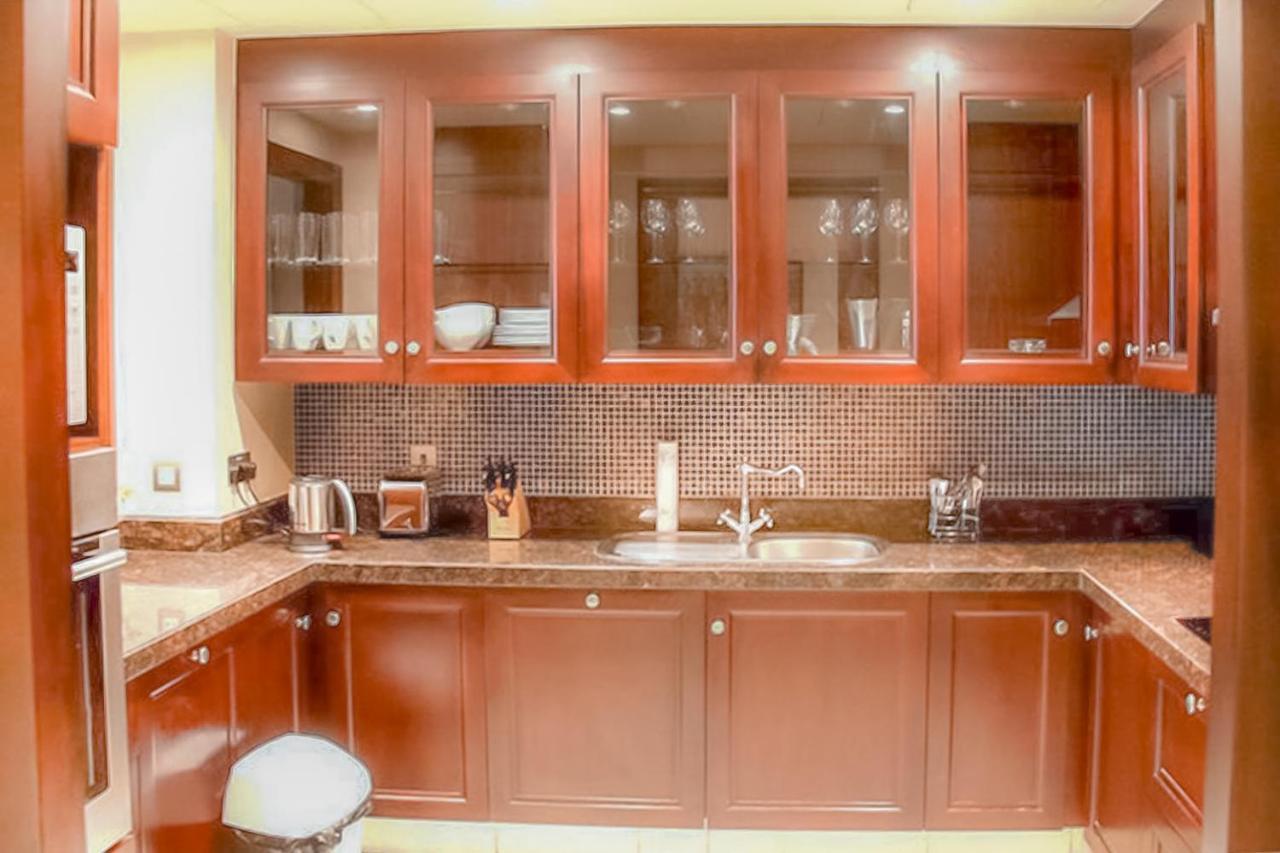 Furnished Rentals- Reehan 8, Downtown