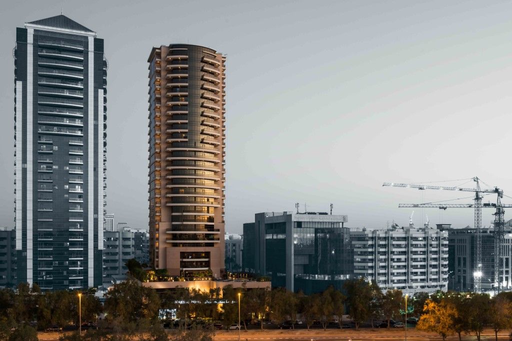Majestic City Retreat Hotell 4*