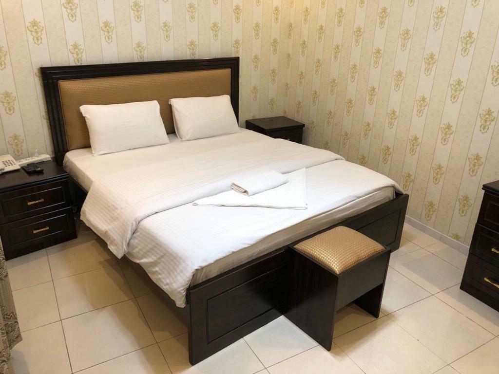 Hotel Tvs
