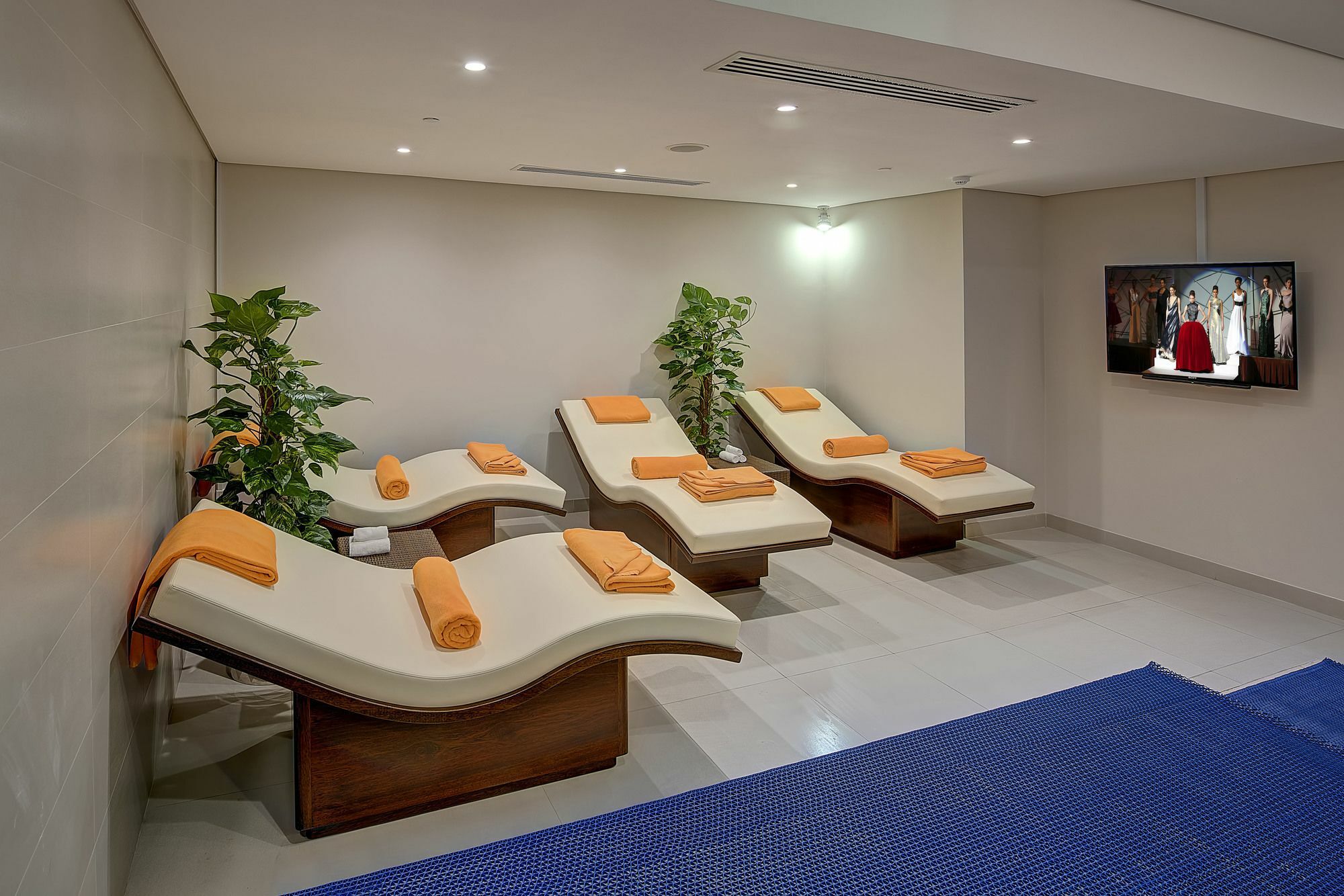 Al Khoory Atrium Hotell 4*