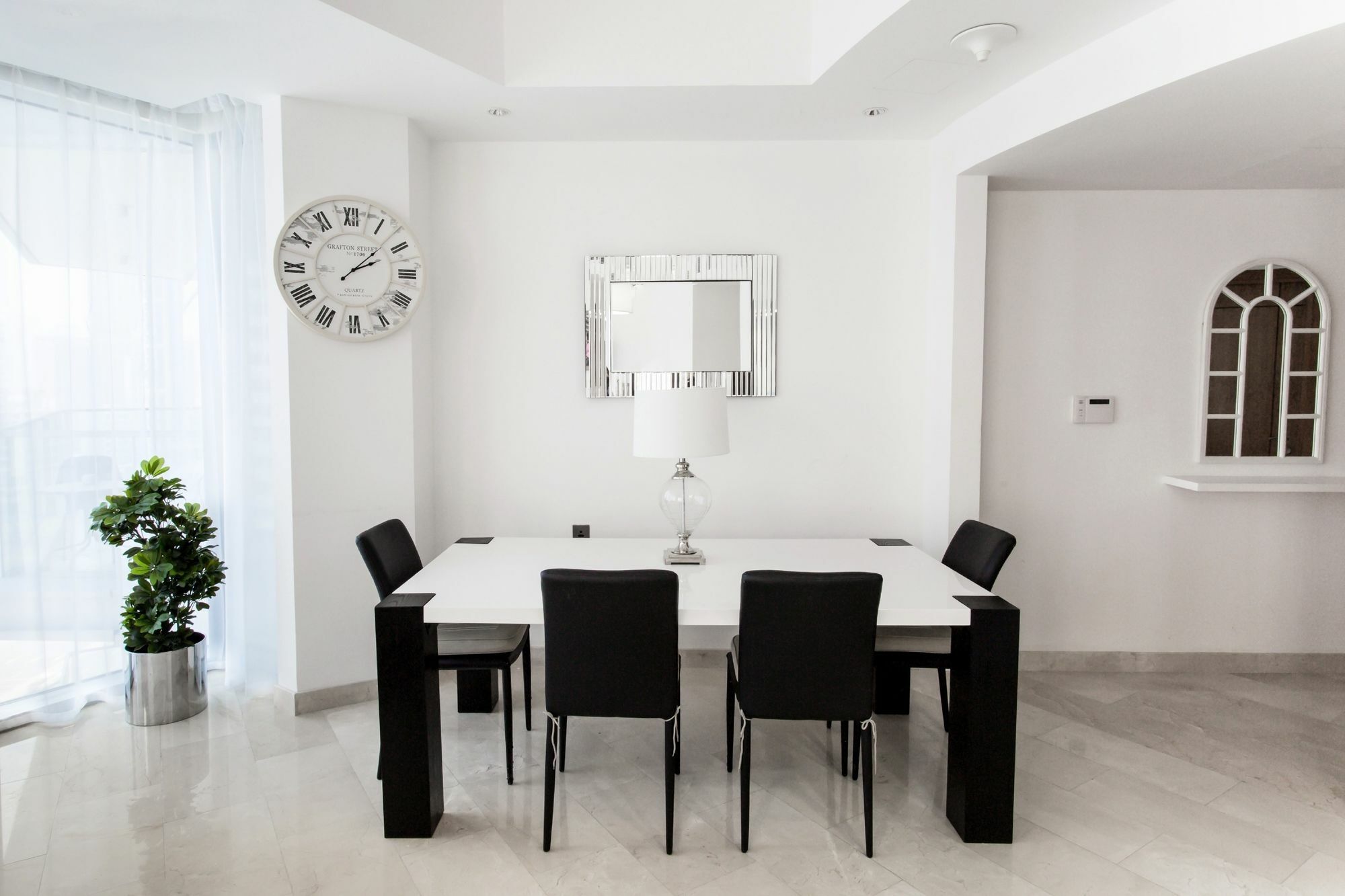 One Perfect - Trident Grand Appartement