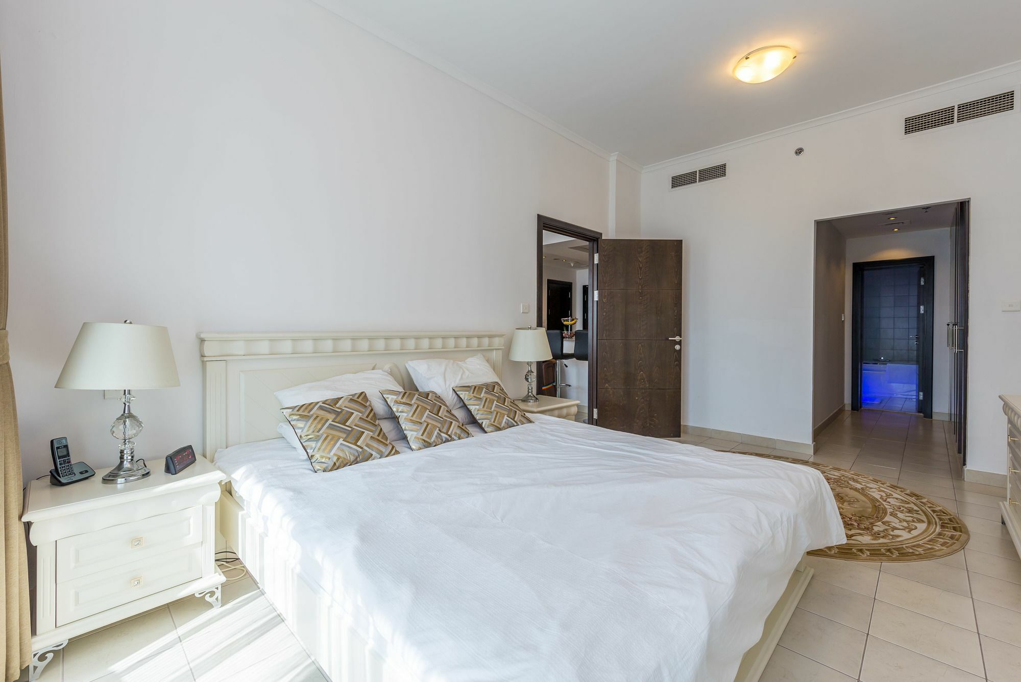 Torch Tower By Deluxe Homes Apartment *