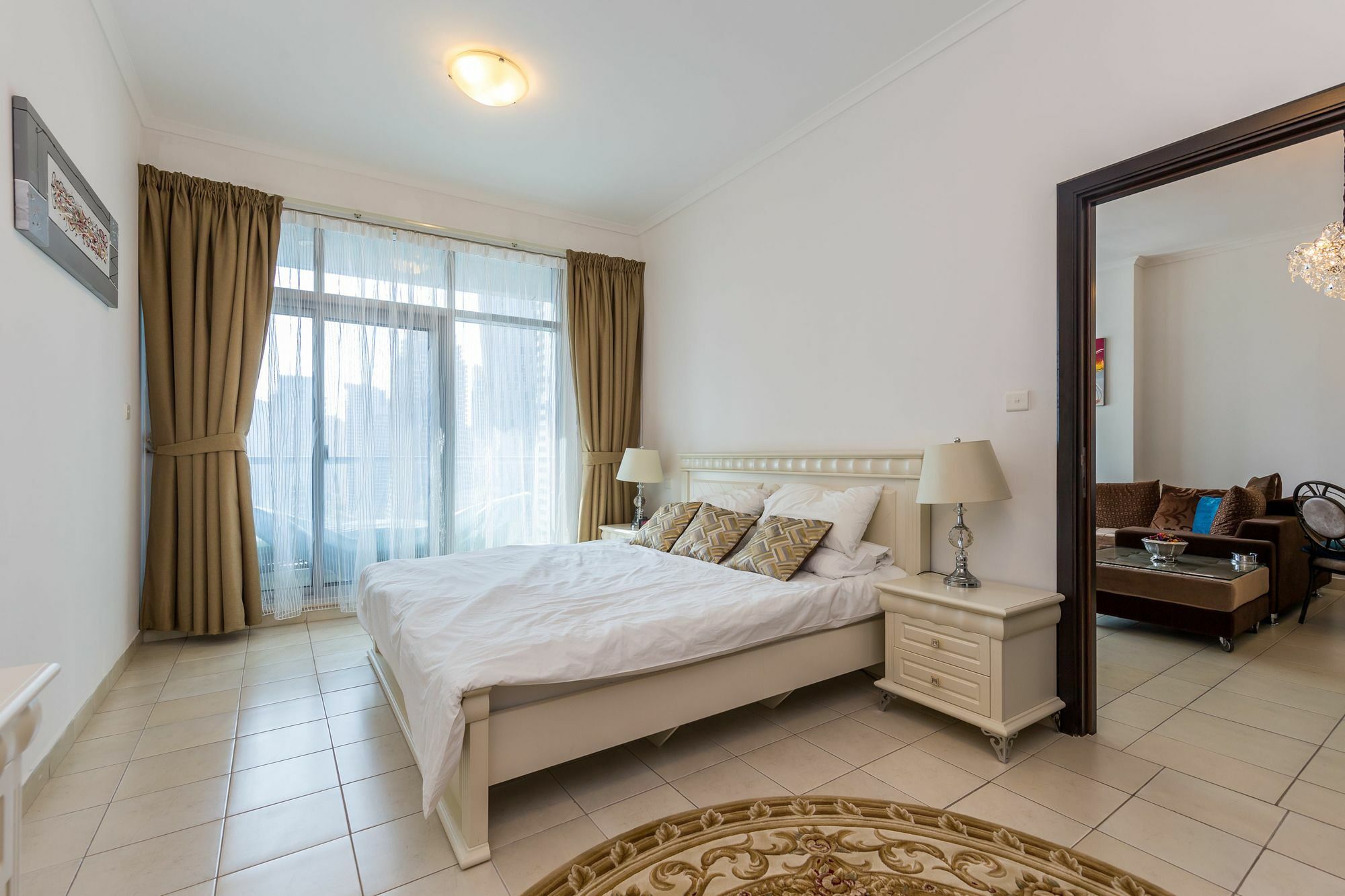 Torch Tower By Deluxe Homes * Dubai