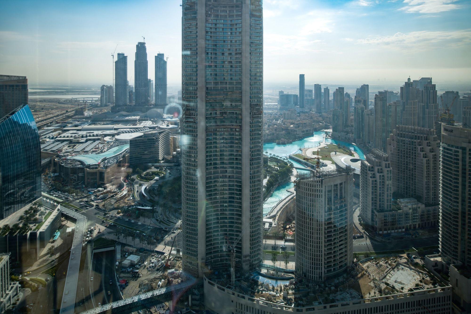 Dream - 48 Burj Gate Downtown Skyline Views *