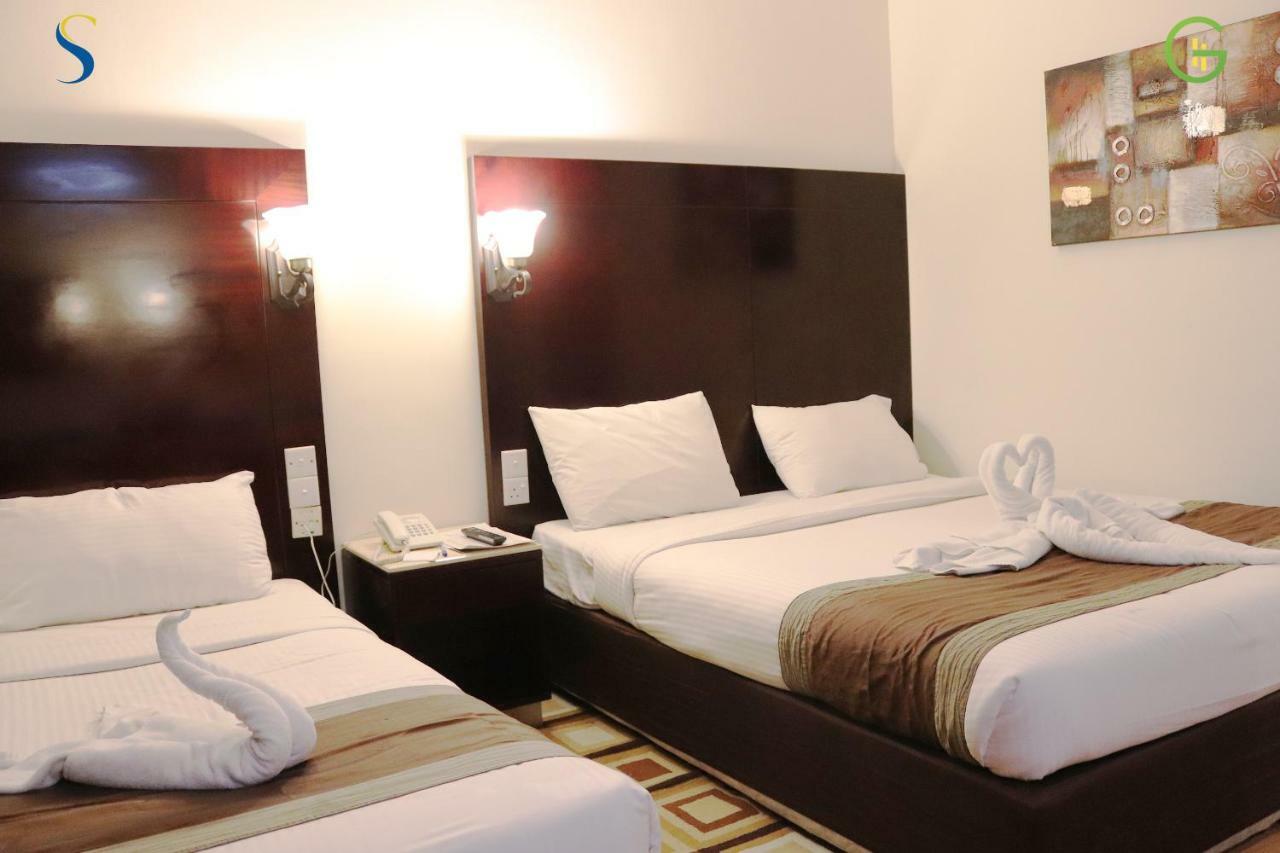 Signature Al Riqqa 3*