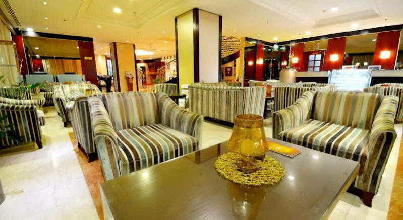 Landmark Summit Hotell 4*