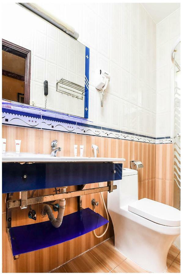 Oyo 180 Evin Hotel 3*