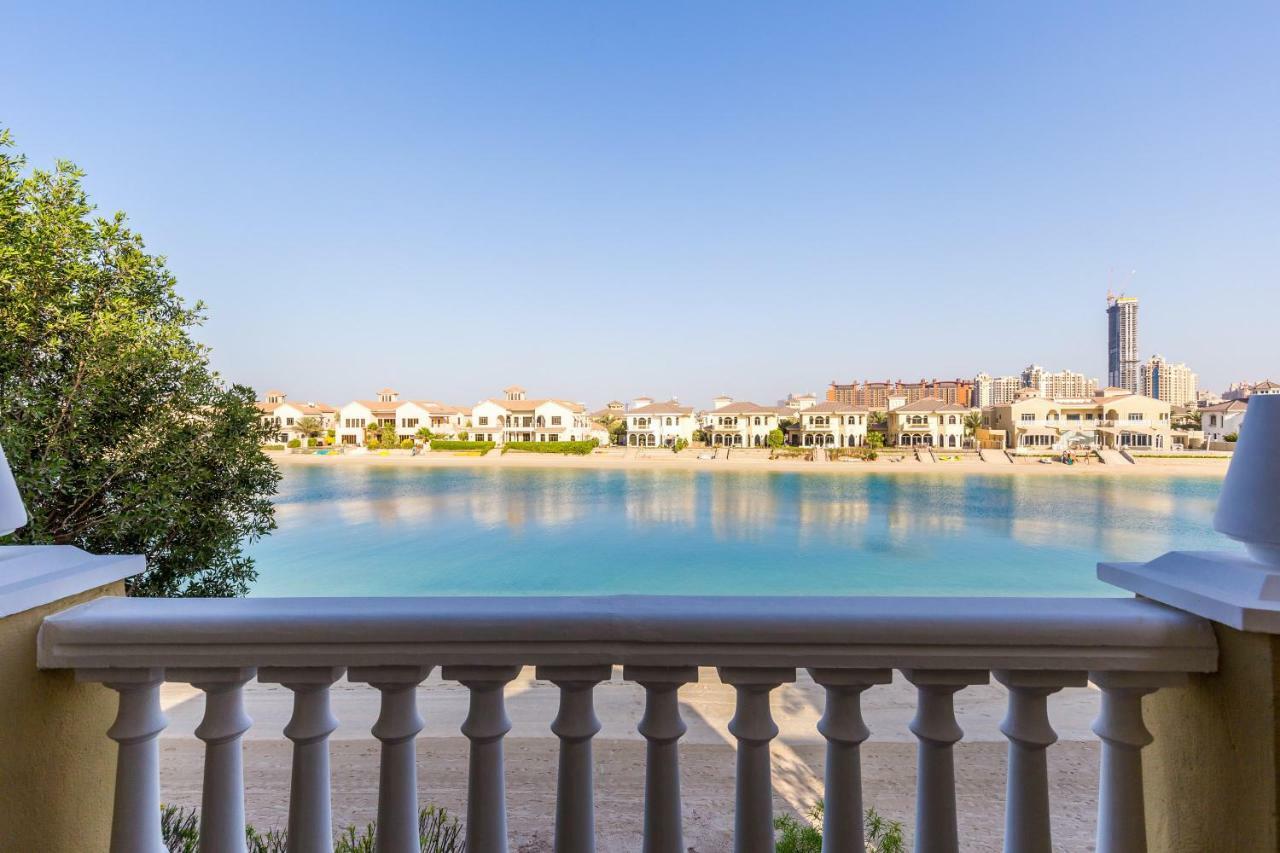Chic 4br With Assistant And Private Pool On Palm Jumeirah By Deluxe Homes Villa *