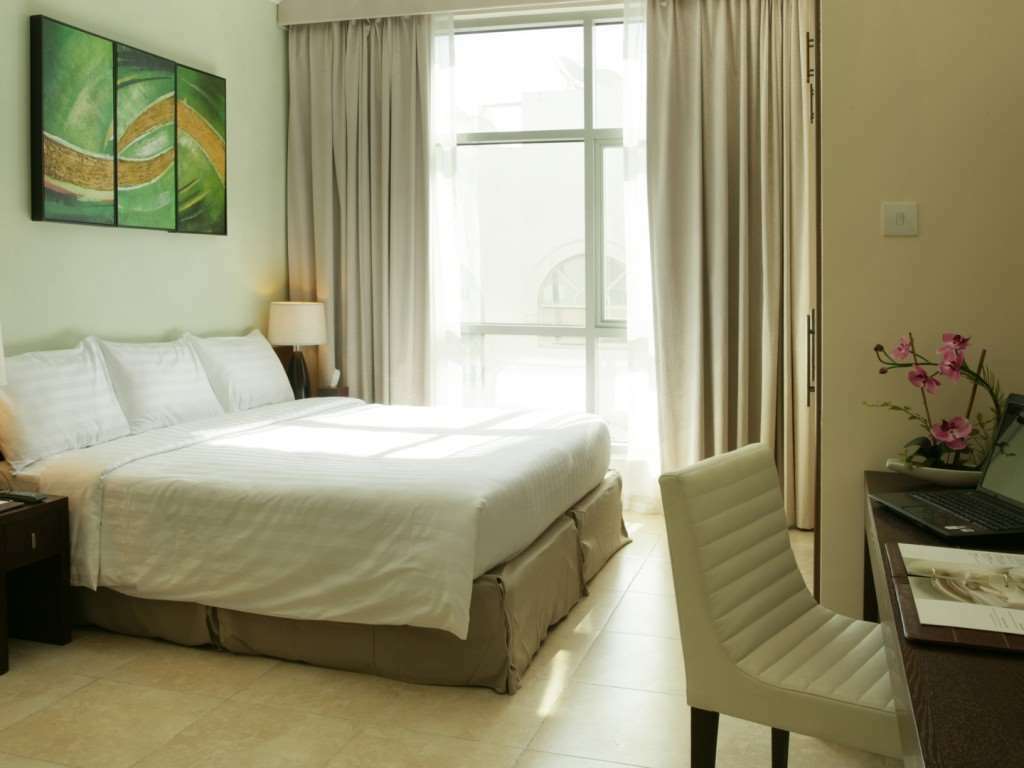 Auris Deira Apartahotel 3*