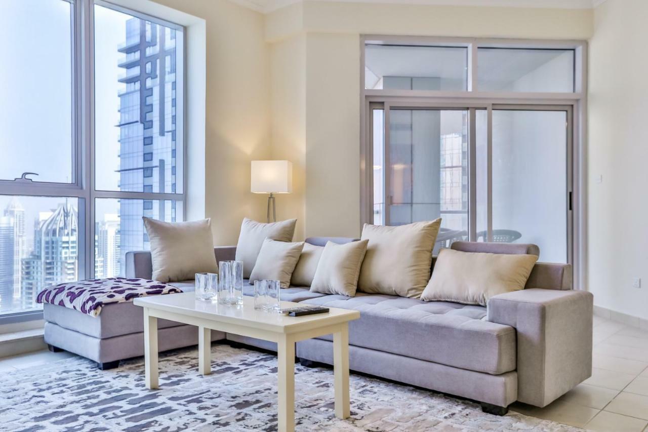 2br High Floor Torch Tower Marina Appartement