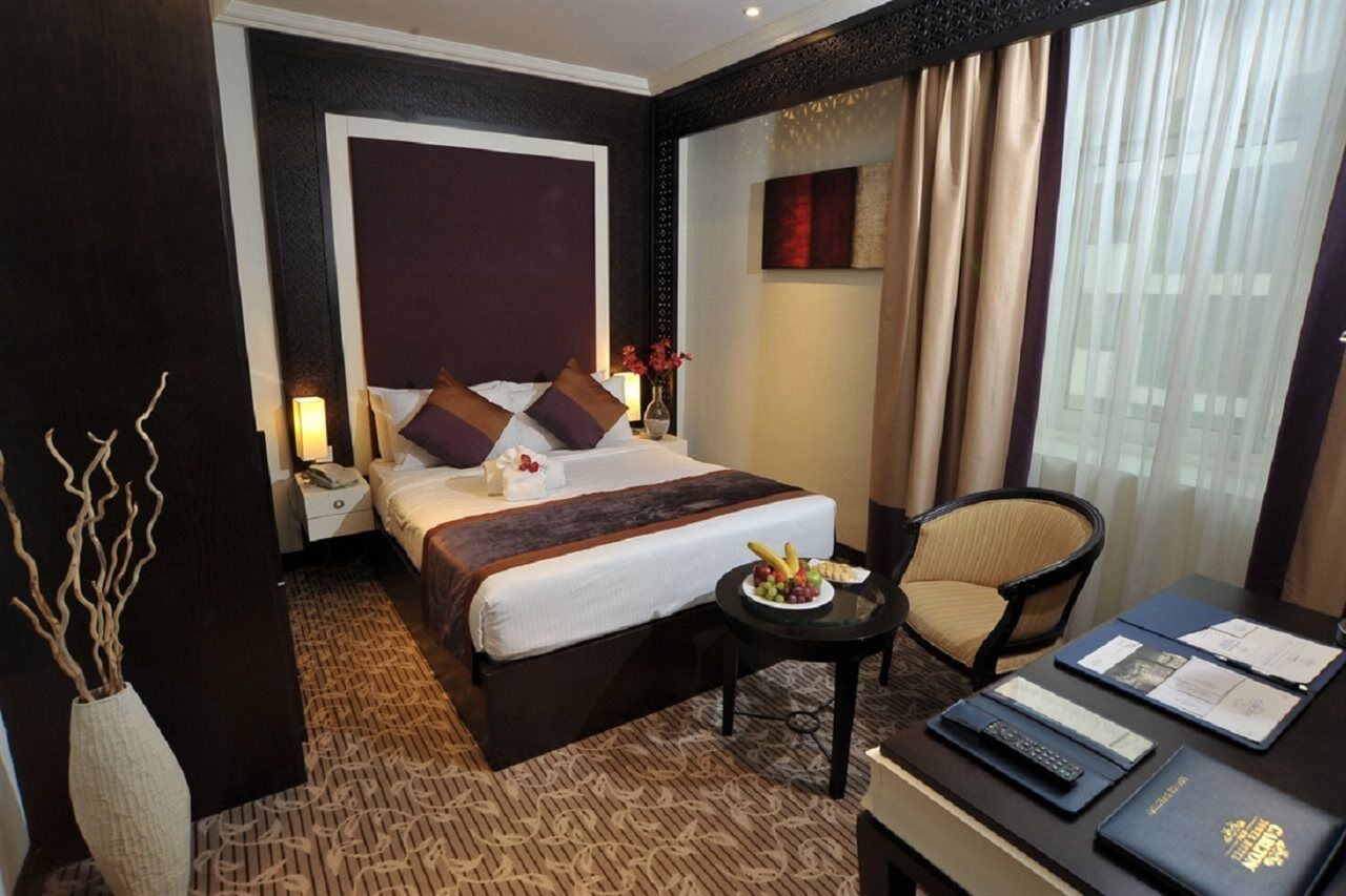 Carlton Tower Hotel 4*