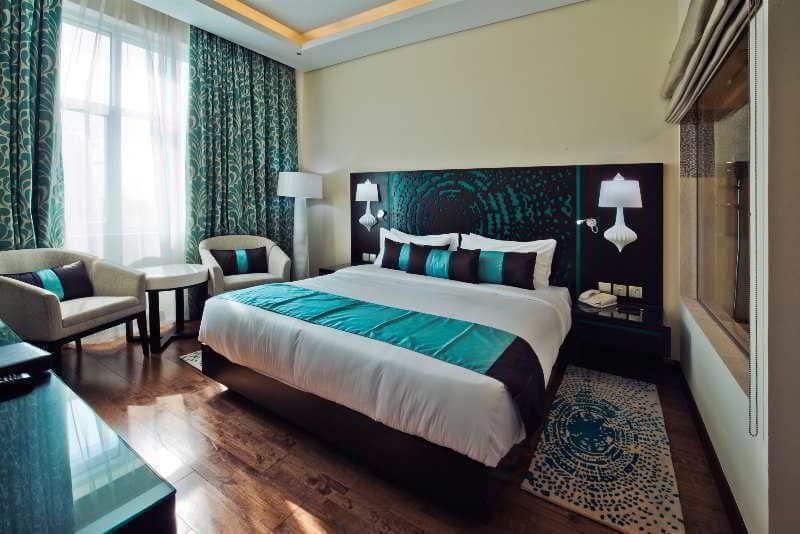 Signature Deira