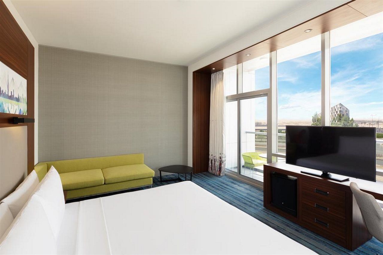 Aloft South Hotel
