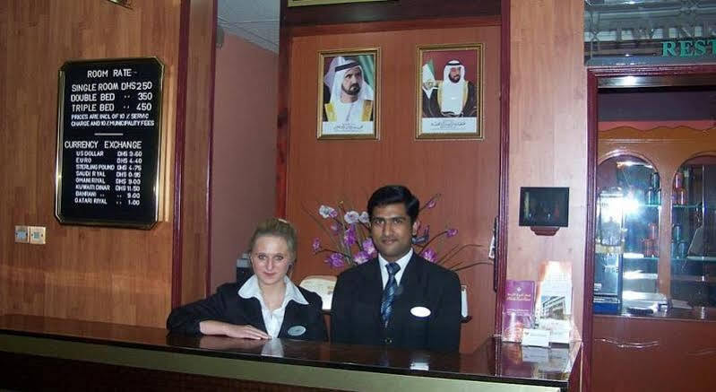 Oyo 353 Middle East Hotel