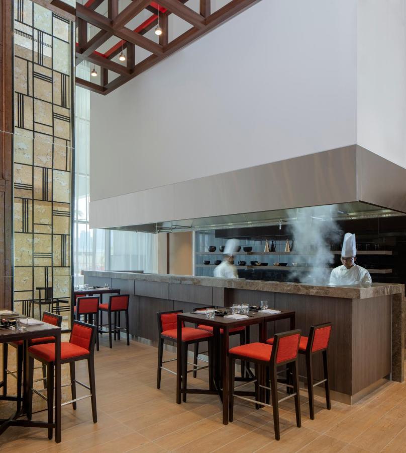Hyatt Place Jumeirah Residences 4*
