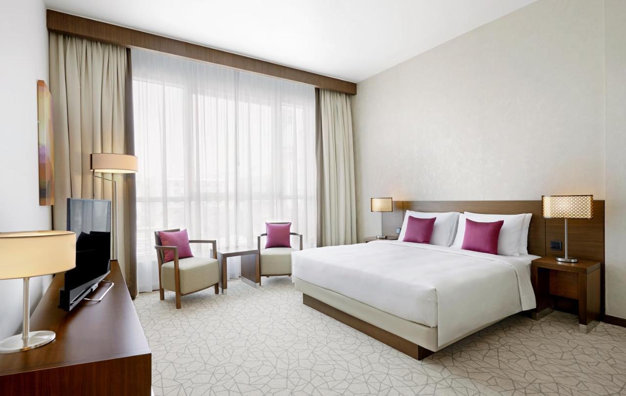Hyatt Place Jumeirah Residences 4*