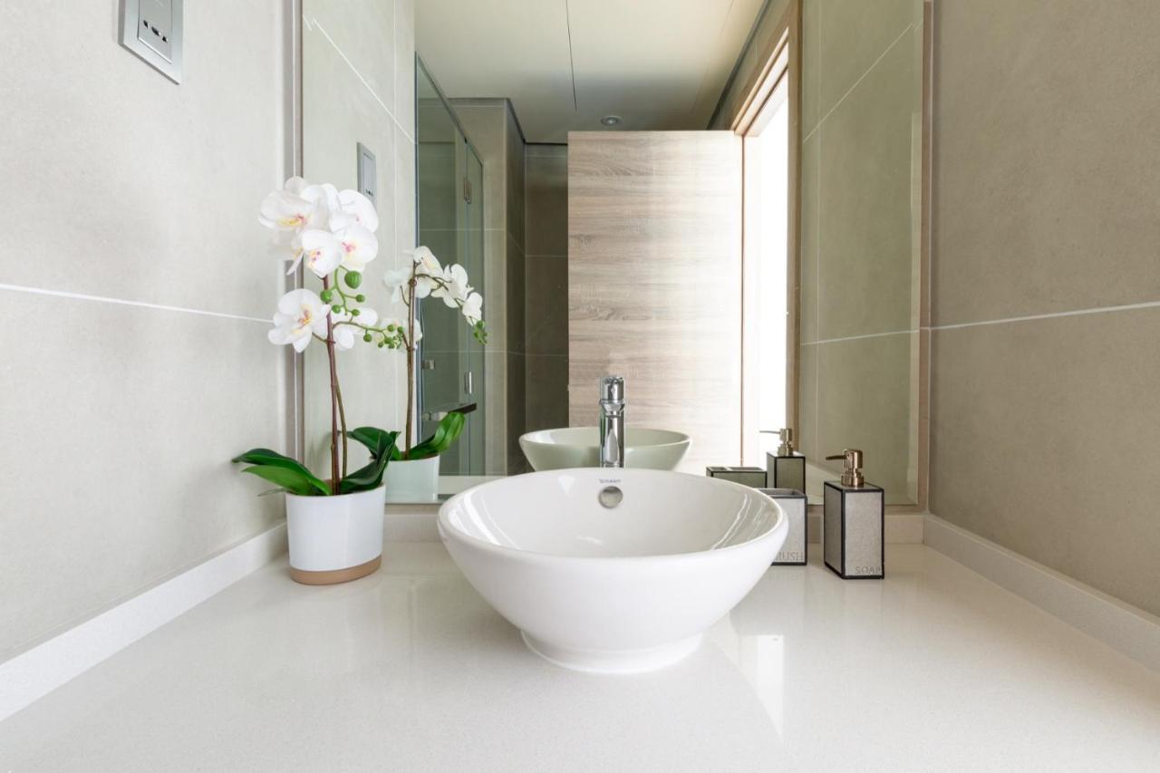 Frank Porter - Studio One Appartement Dubai