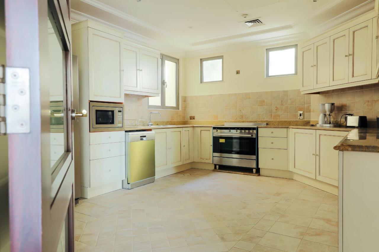 Nasma Luxury - Frond D Palm Jumeirah Villa