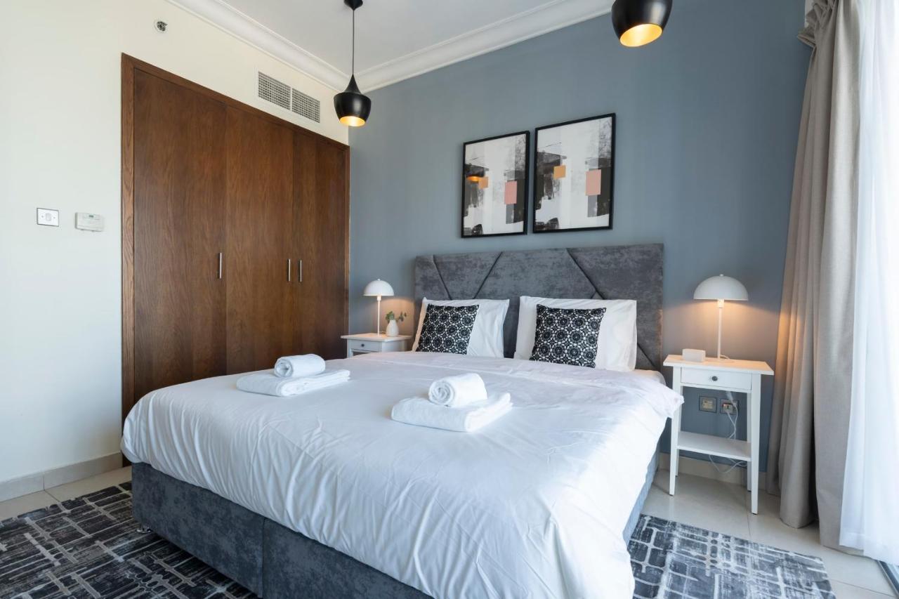 Guestready - Monday Blues * Dubai