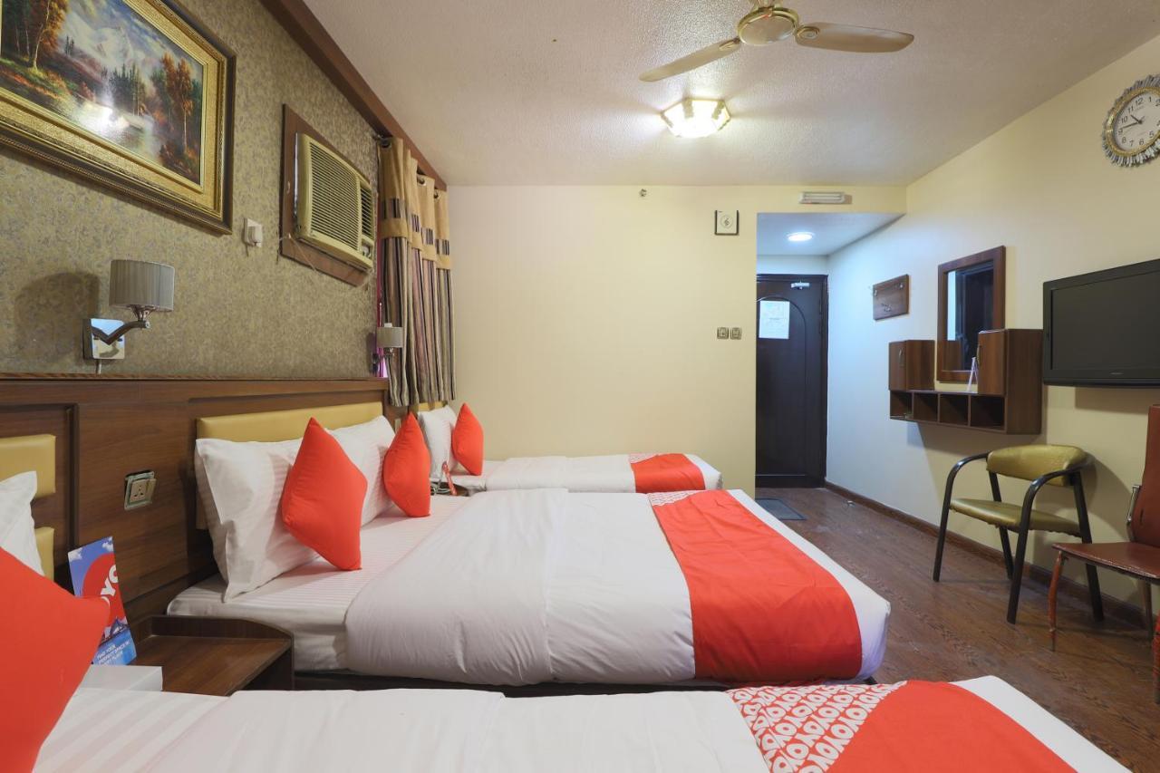 Oyo 329 Down Town Hotel *