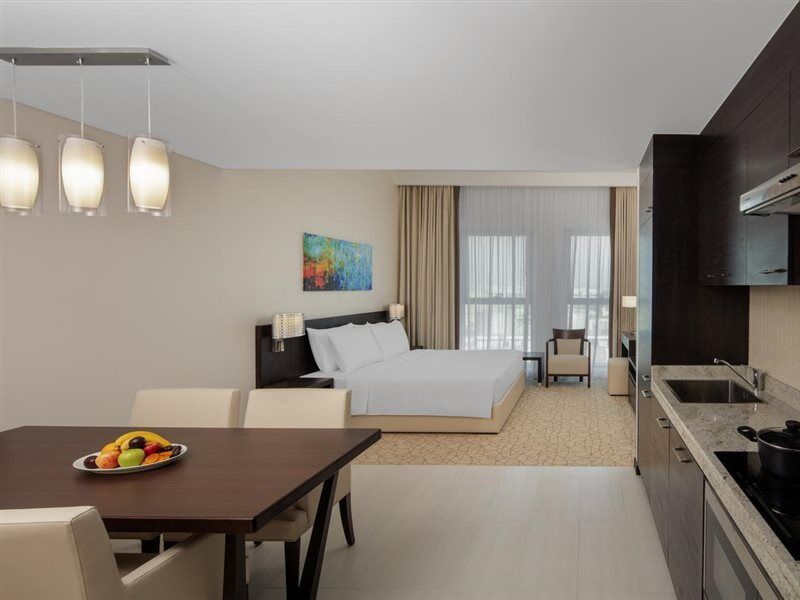 Hotel Hyatt Place Jumeirah Residences 4*