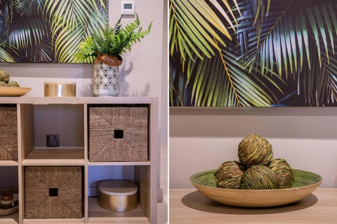 Frank Porter - Mon Reve Apartment Dubai