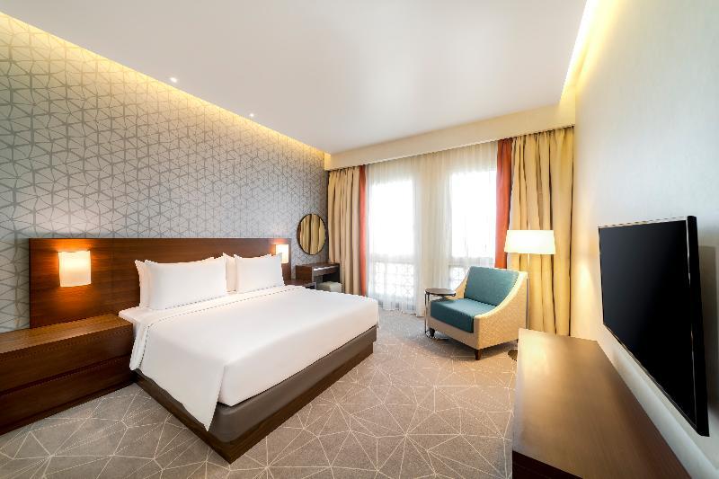 Hyatt Place Wasl District 4* Dubai