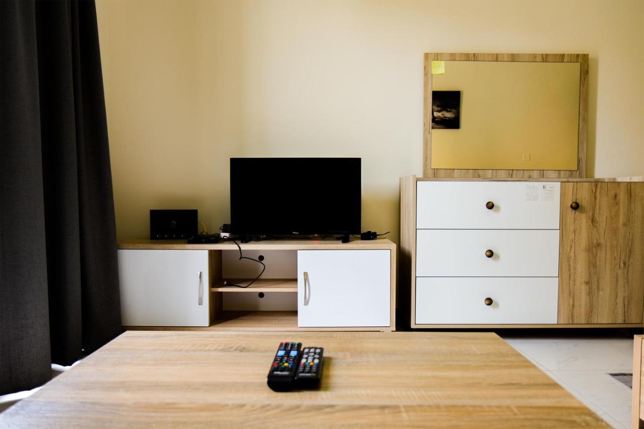 Apartment Shh - Furnished Studio In Knight Bridge Court A, Jvc Dubai