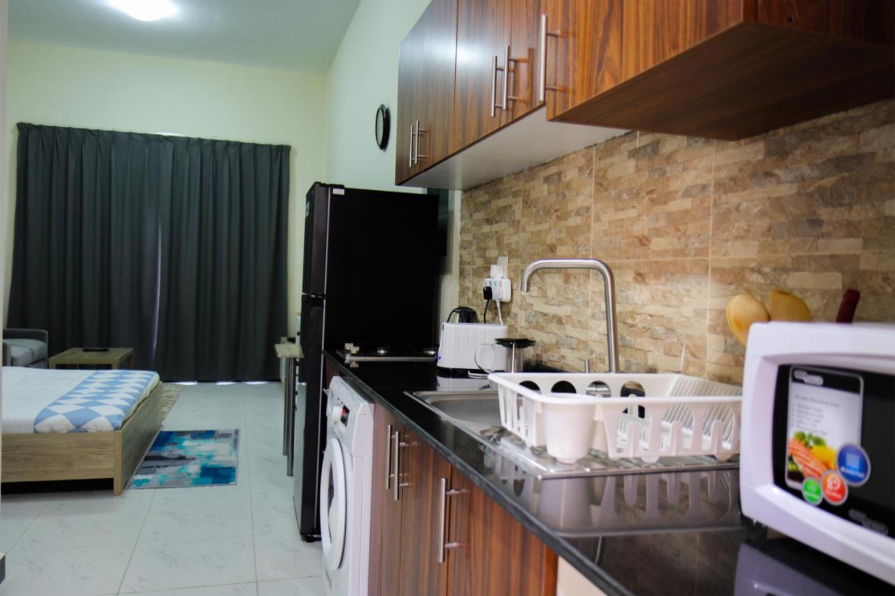 Apartment Shh - Furnished Studio In Knight Bridge Court A, Jvc Dubai