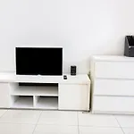 Signature Holiday Homes - Furnished Studio in Spring Oasis