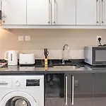 Elite Fully Furnished Studio In Business Bay