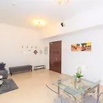 Gorgeous 1 Bed With Balcony - Beach Walk Distance