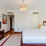 Royal Club By Rvhr, Grandeur Residence Crescent Palm Jumeirah