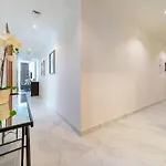 Mint Stay - Millennium Binghatti Business Bay