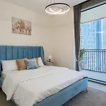 Plush Homes - Panoramic Beach View Chic 2 Bedroom In Dubai Marina
