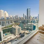 Fam Living - Marina Marvel - Studio Apartment With Breathtaking Views In Studio One Tower