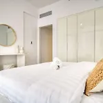 Beautiful 2 Bedroom Apartment In J8