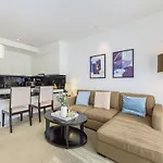 Ornate 1Br In The Address Residences Dubai Marina By Deluxe Holiday Homes