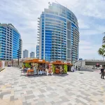 Beautifully Furnished 1Br-Dubai Eye View And Private Beach Access