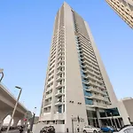 A Living Luxury Studio - Studio One Dubai Marina