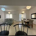 2Br Apartment In Jbr Marina View
