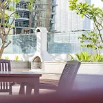 Breathtaking Lake View In Jlt Metro Cluster