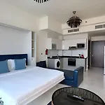 Business Bay, Compact, Modern Studio Dubai