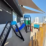 Business Bay, Compact, Modern Studio Dubai