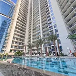 Luxury 1 Bedroom Apartment With Spectacular Burj And Canal Views