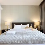 Livbnb Suites - Elegant 1Br Suite In Bluewaters