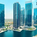Luxury Escapes - New Lake View Studio In Jlt - Near Metro