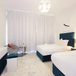Luxury Staycation - Park Gate Residences Tower B