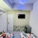 Amazing Couples Partition 7 Min Walking From Mall Of Emirates