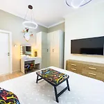 Escape 24 - Brand New & Luxury 1Br High Floor Marina Pinnacle Dubai - Marina Harbour Views